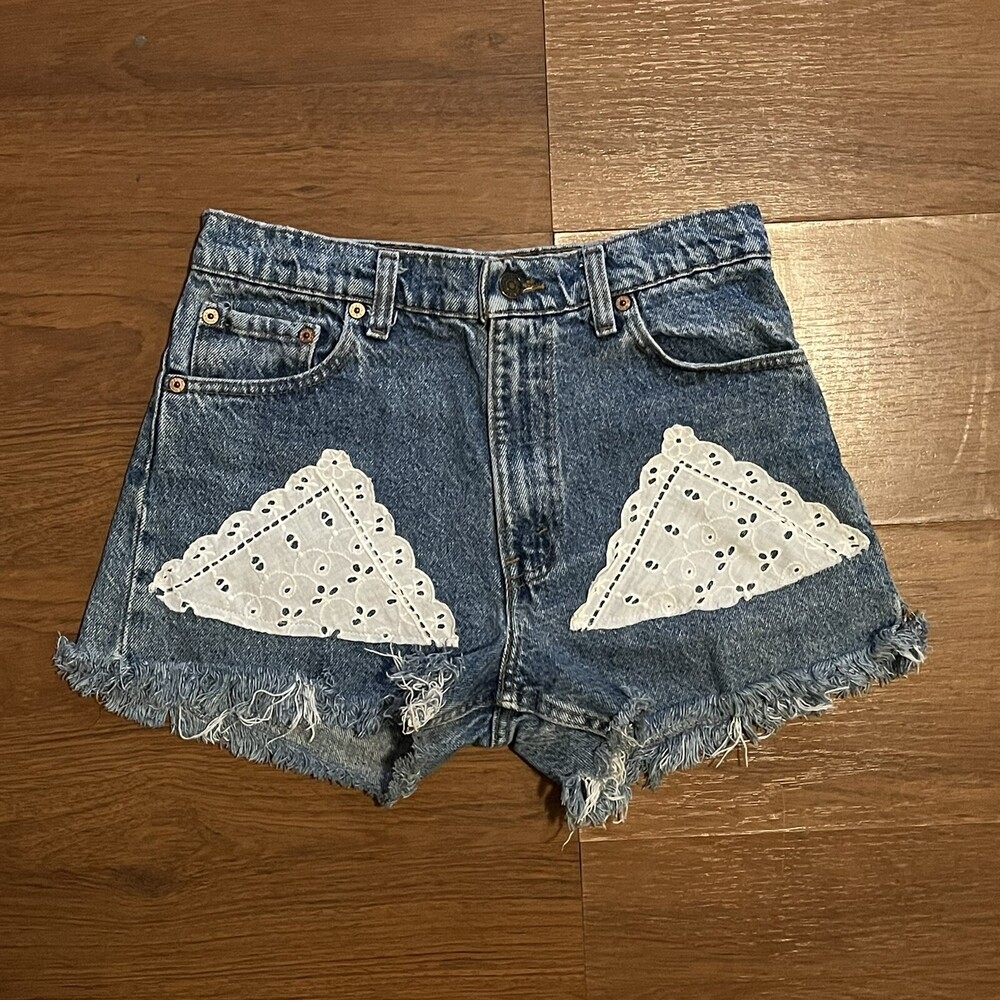Vintage Levi’s Shorts High Waist Denim American Beach 27 Levis